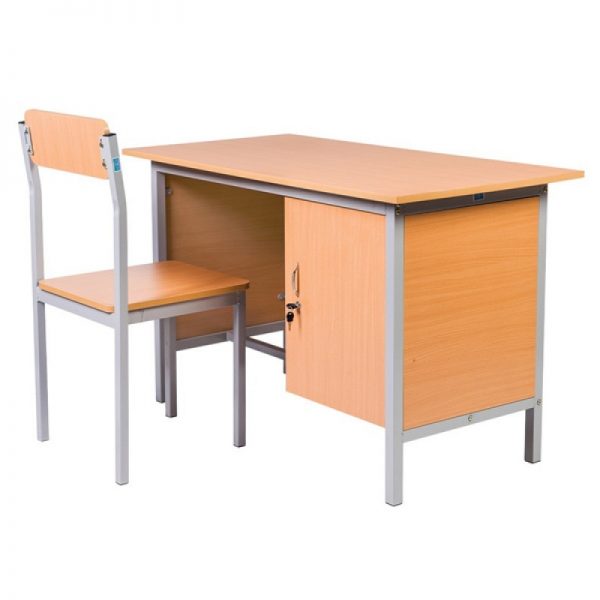 kích thước bàn giáo viên